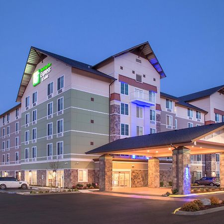 Holiday Inn Express & Suites - Seattle South - Tukwila By Ihg Bagian luar foto