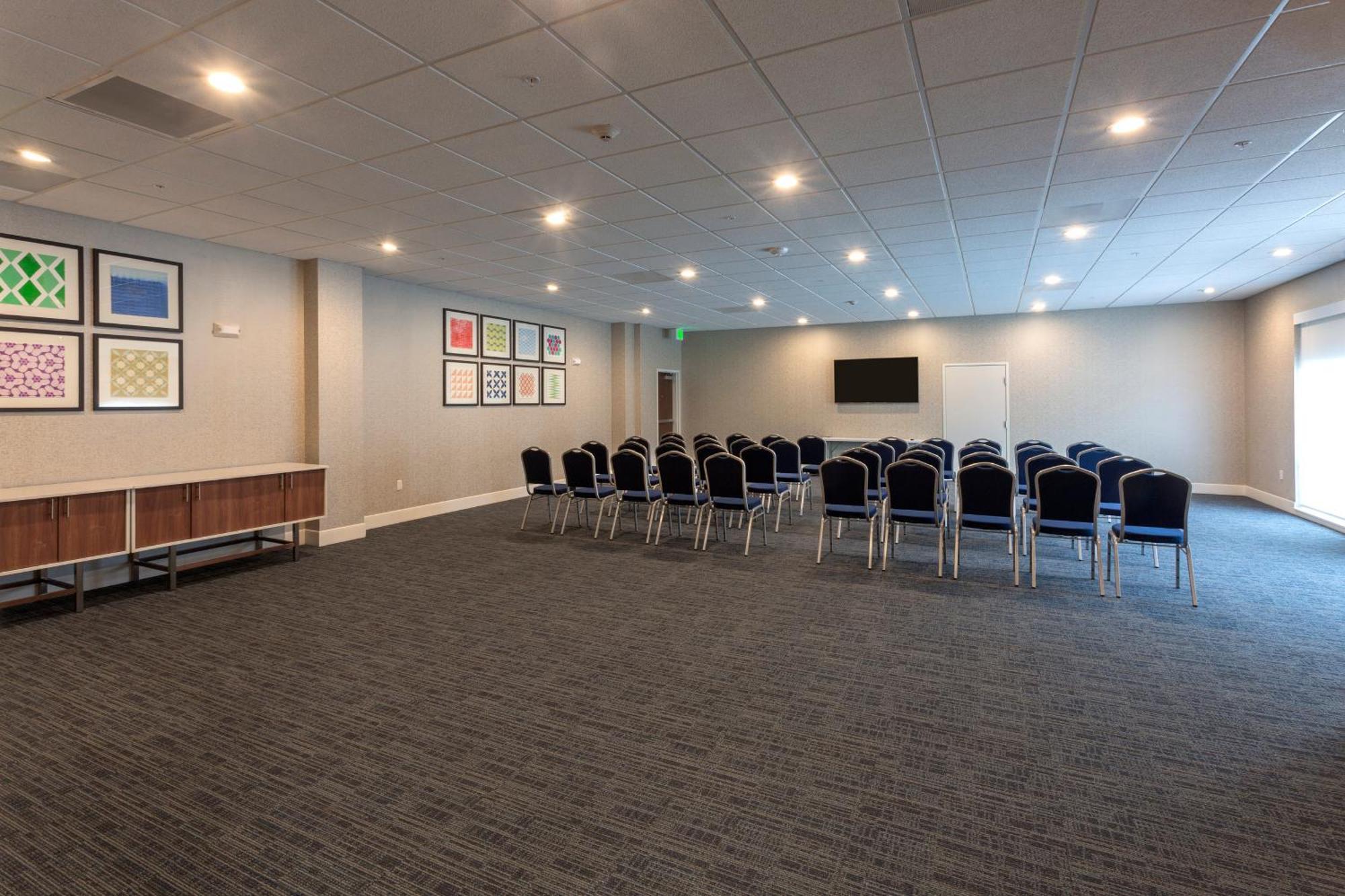 Holiday Inn Express & Suites - Seattle South - Tukwila By Ihg Bagian luar foto